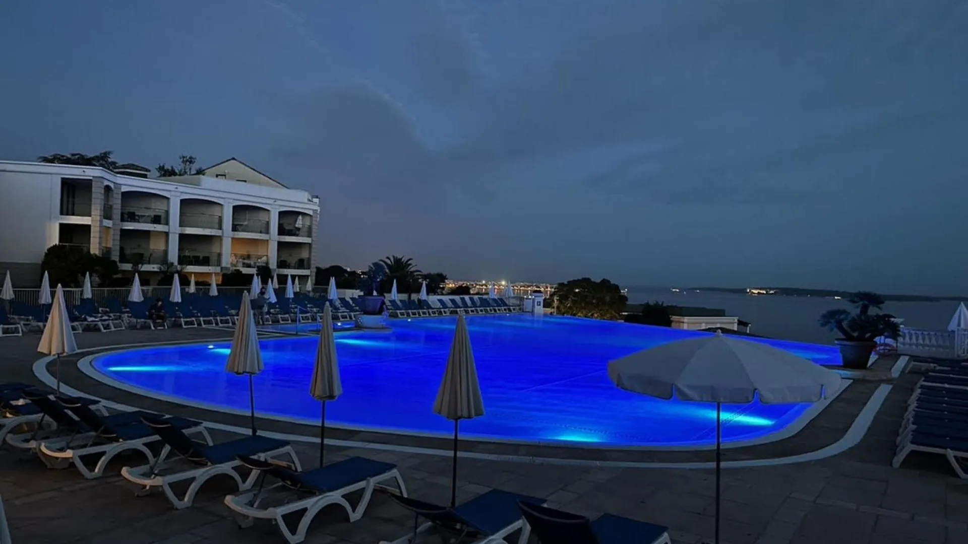 칸느 Sea Views And Beautiful Pool 아파트